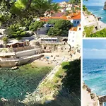 Ragusa With Garden Next To Beach And Old Town
